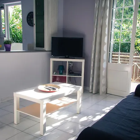 Apartman αργώ κήπος *